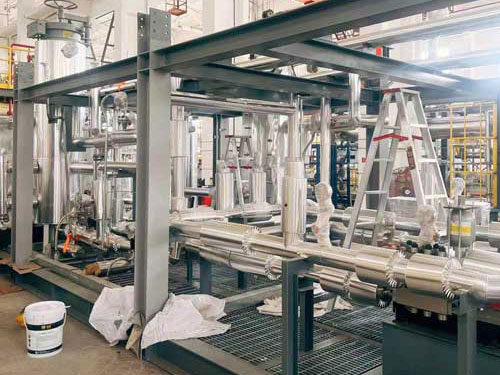 郴州設備保（bǎo）溫施工隊 保留實體盾牌格柵 國產奔馳CLC純電實車亮相（xiàng）：顏（yán）值感受下